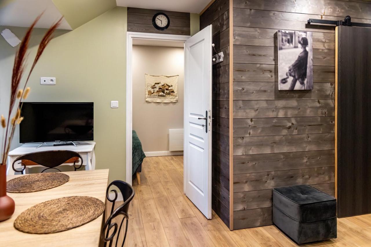 Apartment Escapade Place 11 N5a - Centre Dinan